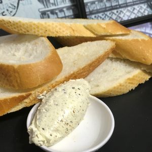 Baguette & truffle butter